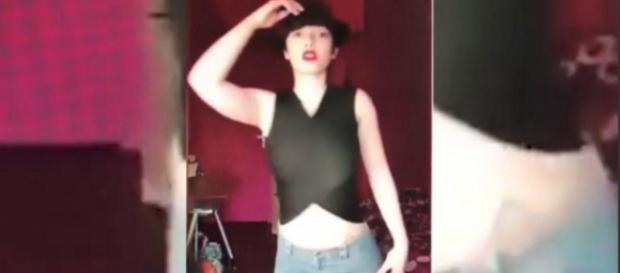 Diciottenne iraniana arrestata per aver postato un video mentre ballava Diciottenne iraniana arrestata per aver postato un video mentre ballava