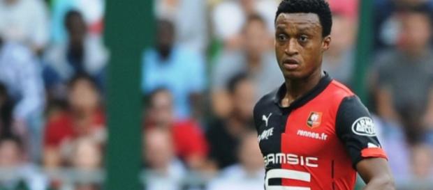 Mexer, défenseur central du Stade Rennais, pourrait se retrouver dans le camp de l'ASSE d'ici Septembre. Mexer, défenseur central du Stade Rennais, pourrait se retrouver dans le camp de l'ASSE d'ici Septembre.