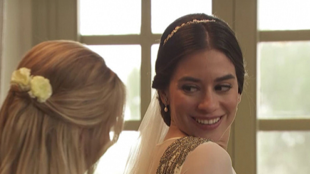 Il Segreto: nel cast, Teresa di Una Vita