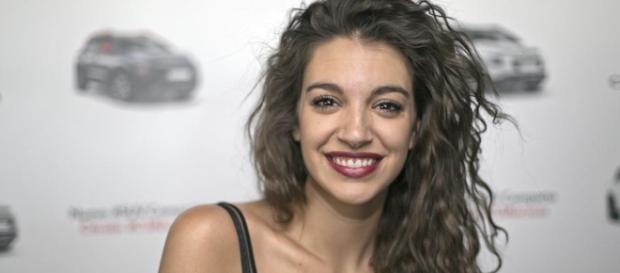 Acusan a Ana Guerra de plagiar el logo del dúo británico AlunaGeorge Acusan a Ana Guerra de plagiar el logo del dúo británico AlunaGeorge