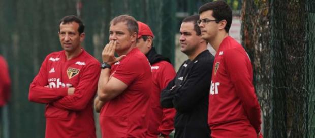 São Paulo irá disputar mais um jogo-treino. São Paulo irá disputar mais um jogo-treino.