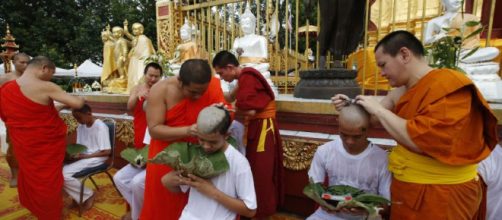 TAILANDIA/ 11 niños rescatados de la cueva fueron ordenados como novicios budistas