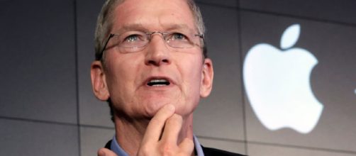 Tim Cook Ceo di Apple ha presentato numeri record per lo scorso trimestre.