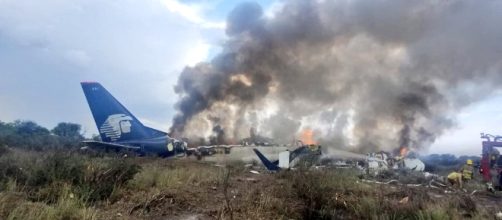 Milagro este martes en Durango al sobrevivir los 103 pasajeros del accidente aéreo