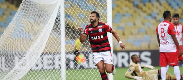 Henrique Dourado pode ser o próximo jogador a deixar o Flamengo Henrique Dourado pode ser o próximo jogador a deixar o Flamengo