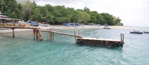 The Gili Islands off the northwest coast of Lombok are a popular tourist destination. - [Jorge Lascar / Wikimedia Commons]