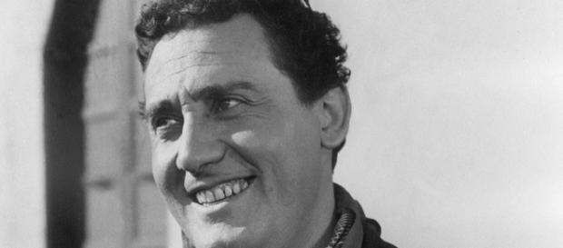 L'indimenticato attore romano Alberto Sordi L'indimenticato attore romano Alberto Sordi