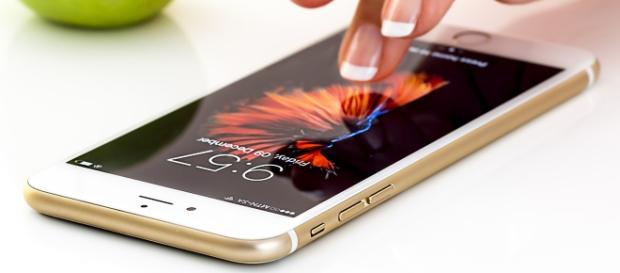 Tim e Vodafone rispondono a Iliad con i loro operatori low cost Tim e Vodafone rispondono a Iliad con i loro operatori low cost