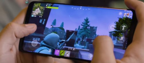 Fortnite Android Beta is out now. [image source: TrueTriz/YouTube screenshot]