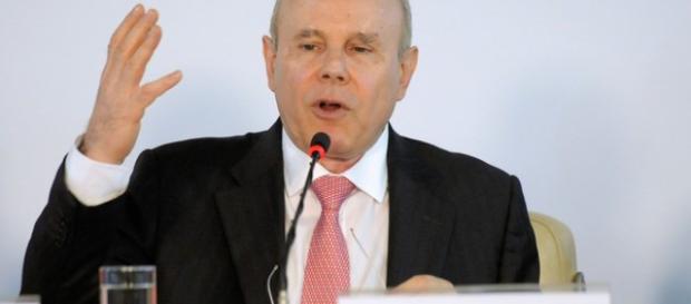 O ex-ministro da Fazenda Guido Mantega foi denunciado O ex-ministro da Fazenda Guido Mantega foi denunciado