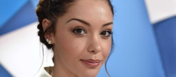 Découvrez pourquoi Nabilla ne montrera plus ses seins et ses ... - potins.net Découvrez pourquoi Nabilla ne montrera plus ses seins et ses ... - potins.net