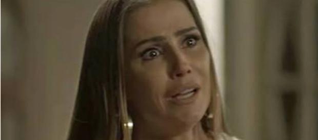 Karola, personagem de Deborah Secco Karola, personagem de Deborah Secco