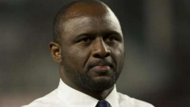 Patrick Vieira, nouvel entra&icirc;neur de l'OGC Nice, souhaite la sortie de Mario Balotelli au plus vite