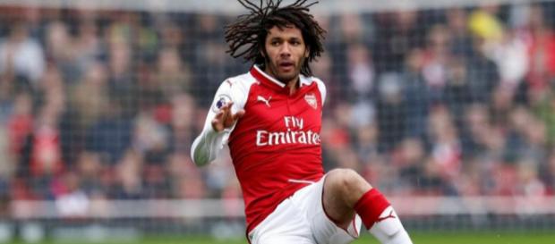 Mohamed Elneny fait partie de la shortlist des marseillais en cette fin de mercato. Mohamed Elneny fait partie de la shortlist des marseillais en cette fin de mercato.