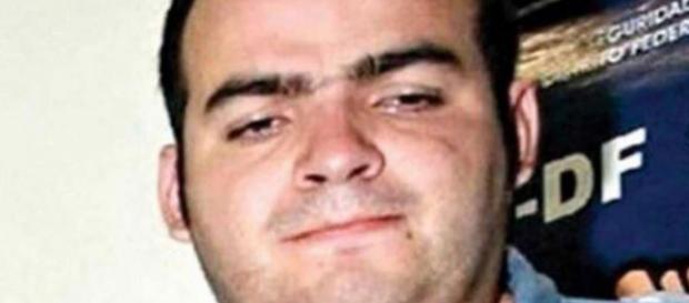 Roberto Moyado, un chef de gang à Mexico, vient d'être arrêté malgré son importante perte de poids. Roberto Moyado, un chef de gang à Mexico, vient d'être arrêté malgré son importante perte de poids.