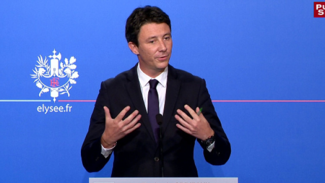 Benjamin Griveaux défend la position du gouvernement