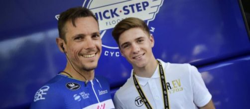 Remco Evenepoel con il suo idolo Philippe Gilbert che da gennaio sarà suo compagno di squadra