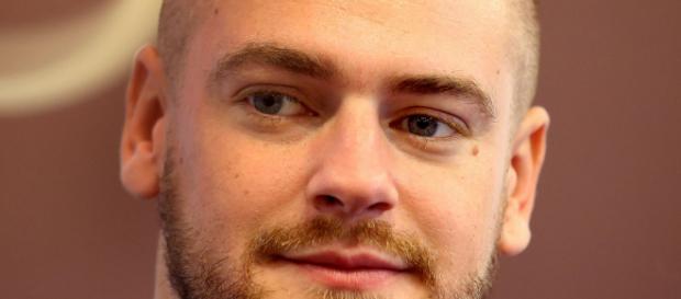 PHOTOS. Jeremstar embrasse à pleine bouche son compagnon : sa ... - telestar.fr PHOTOS. Jeremstar embrasse à pleine bouche son compagnon : sa ... - telestar.fr