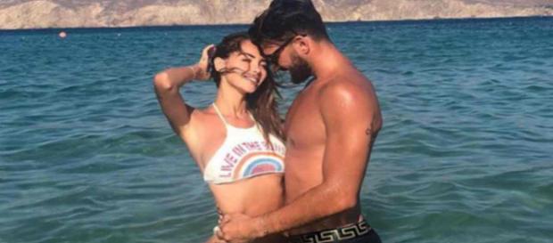 Vidéo buzz du jour : Nabilla Benattia filme Thomas Vergara complètement nu ! Vidéo buzz du jour : Nabilla Benattia filme Thomas Vergara complètement nu !