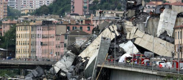 Puente de Génova cede por mala construcción Puente de Génova cede por mala construcción