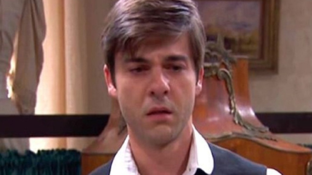 Una vita, anticipazioni dal 20 al 25 agosto: Simon disperato