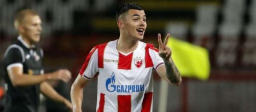 Nemanja Radonjic pourrait être acheté pour un montant de douze millions d'euros d'après le journal Mozzart.