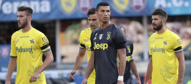 Cristiano Ronaldo debuta con victoria en la Juventus pero se queda sin anotar Cristiano Ronaldo debuta con victoria en la Juventus pero se queda sin anotar