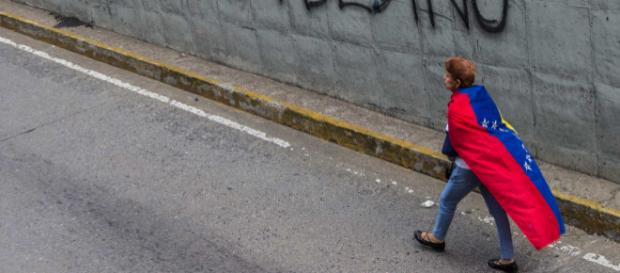 Comienza paro de 48 horas convocado por oposición venezolana Comienza paro de 48 horas convocado por oposición venezolana