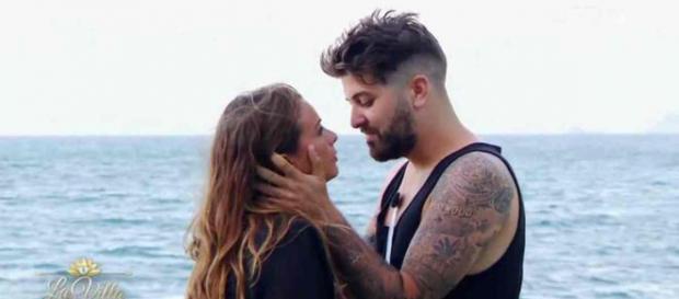 La Bataille des Couples : Antonin et Manue prêts à arrêter la télé-réalité pour faire un bébé. La Bataille des Couples : Antonin et Manue prêts à arrêter la télé-réalité pour faire un bébé.