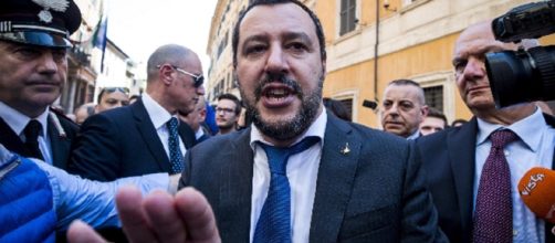 Matteo Salvini denunciato da un'associazione