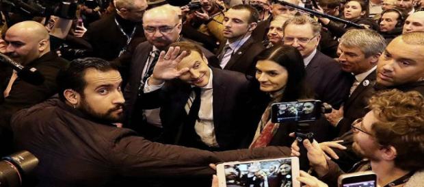 Affaire Benalla : les trois policiers auditionnés contredisent l'Elysée Affaire Benalla : les trois policiers auditionnés contredisent l'Elysée