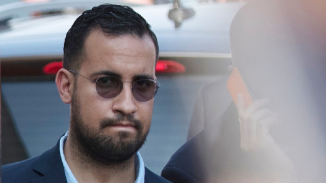 Le bureau d'Alexandre Benalla perquisitionné à l'Élysée - rtl.fr