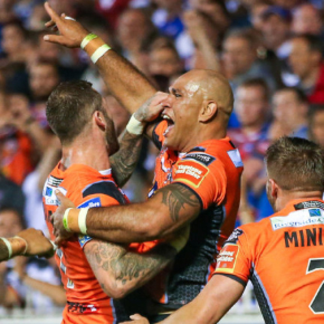Webster scores a try in Castleford's victory over Wakefield in August '17 which confirmed their first-placed finish. Image Source - skysports.com