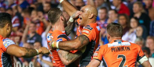 Webster scores a try in Castleford's victory over Wakefield in August '17 which confirmed their first-placed finish. Image Source - skysports.com