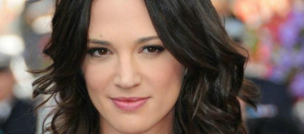 Asia Argento sull'accusa di abusi: 'Non ho mai avuto una relazione sessuale con Bennet'. Asia Argento sull'accusa di abusi: 'Non ho mai avuto una relazione sessuale con Bennet'.