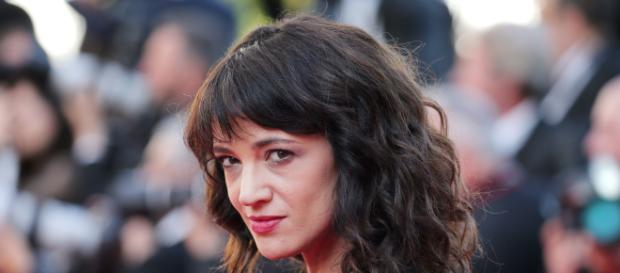 Asia Argento accusata di molestie sessuali: Tmz pubblica sms e foto privati dell'attrice Asia Argento accusata di molestie sessuali: Tmz pubblica sms e foto privati dell'attrice