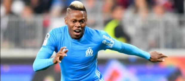 Clinton Njie, qui devait signer au Sporting Portugal, va finalement retourner à Marseille Clinton Njie, qui devait signer au Sporting Portugal, va finalement retourner à Marseille