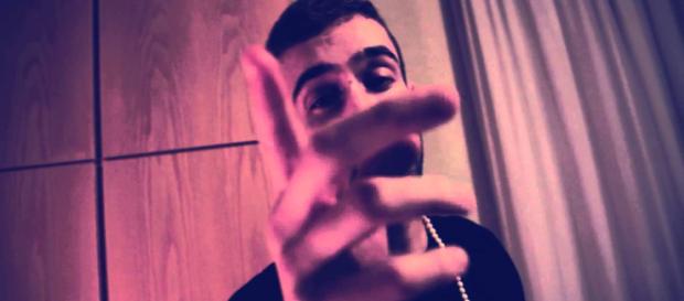 Wood Demon per Jamil - COLLANA IN LEGNO #KDB TOUR EXCLUSIVE - YouTube - youtube.com Wood Demon per Jamil - COLLANA IN LEGNO #KDB TOUR EXCLUSIVE - YouTube - youtube.com