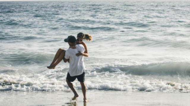 Oroscopo di lunedì 27 agosto 2018 | Classifica stelline e previsioni del giorno: Bilancia e Acquario gioiscono.