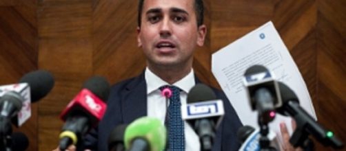 Di maio in conferenza stampa sull'Ilva