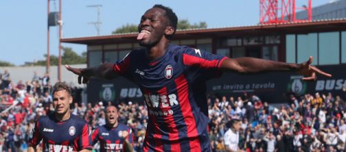 L'attaccante del Crotone Nwankwo Simy