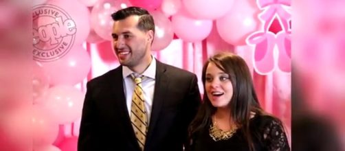 TLC Counting On stars Jinger Duggar Vuolo and Jeremy Vuolo celebrated wedding anniversary. [Image Source: Duggar Family Breaking News - YouTube]