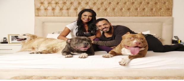 Belo, Gracyanne com os seus cachorros Belo, Gracyanne com os seus cachorros