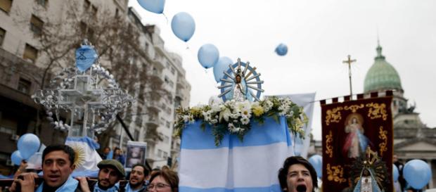 El Senado de Argentina rechaza una histórica ley del aborto El Senado de Argentina rechaza una histórica ley del aborto