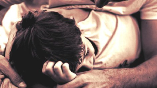 Lecce: violentata per 20 anni dal padre: nasce una bambina, indaga la Procura