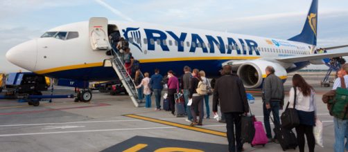 Rivoluzione bagagli a mano sui voli Ryanair: da oggi niente più ... - gds.it