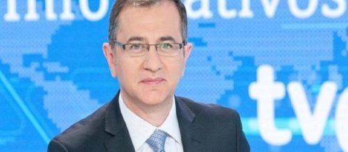 El director de Telediario, Pedro Carreño ha sido destituido de TVE por orden de Begoña.
