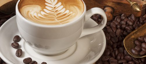 L'astinenza da caffeina può provocare violenti mal di testa e stanchezza fisica e mentale, ma il caffè avrebbe anche proprietà analgesiche