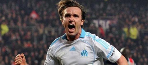 Boudewijn Zenden, ancien joueur de l'OM, s'est exprimé sur le transfert de Kevin Strootman depuis l'AS Rome Boudewijn Zenden, ancien joueur de l'OM, s'est exprimé sur le transfert de Kevin Strootman depuis l'AS Rome