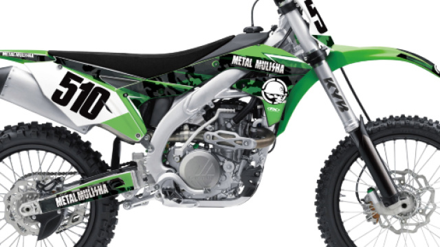 Taranto, schianto in minimoto: il piccolo Giuseppe Pugliese sarebbe salito su una Kawasaki 50 senza casco, indagine per omicidio colposo